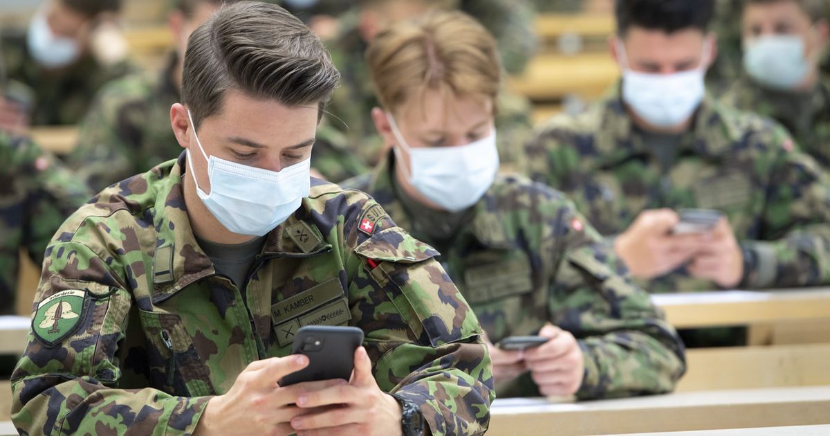 Las Fuerzas Armadas suizas, citando las nuevas reglas de GDPR, han anunciado que ya no proporcionarán WhatsApp a sus militares.